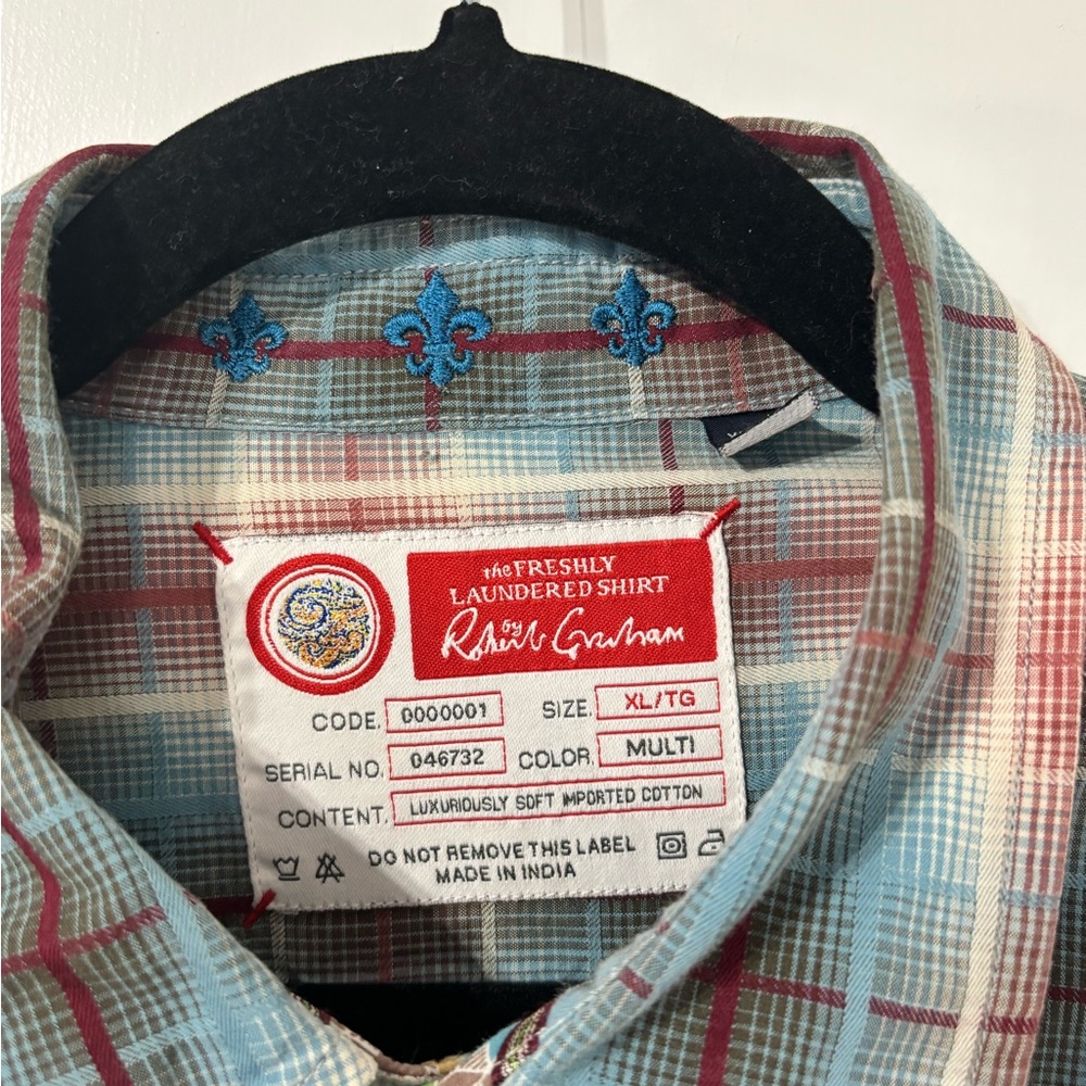 Robert Graham Bottom Down Shirt - Picture 6 of 6